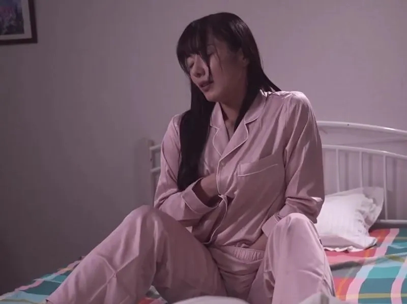 Thủ dâm hàng đêm vì ông chồng bỏ bê, cô vợ quyết định tìm đến ứng dụng hèn hò