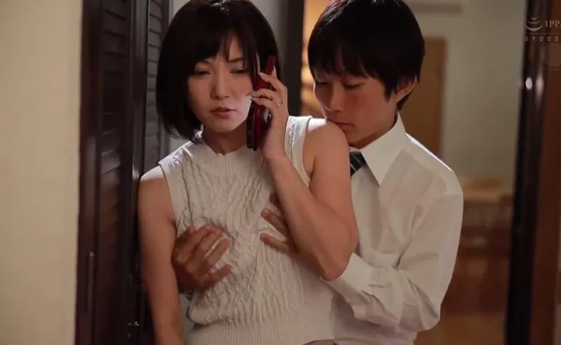 ông chồng đi đánh golf, cô vợ ở nhà dẫn trai trẻ về chịch cho sướng